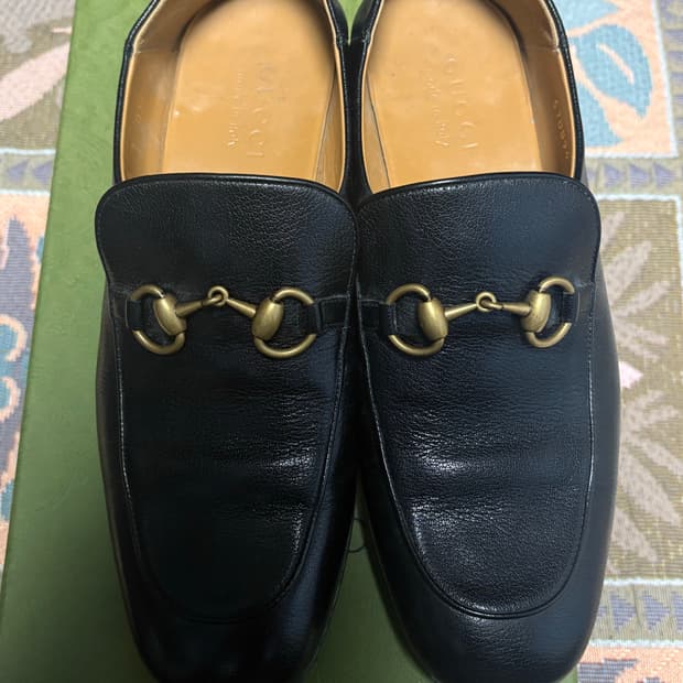 구찌 홀스빗 슬립온 램스킨 골드 블랙 7.0사이즈