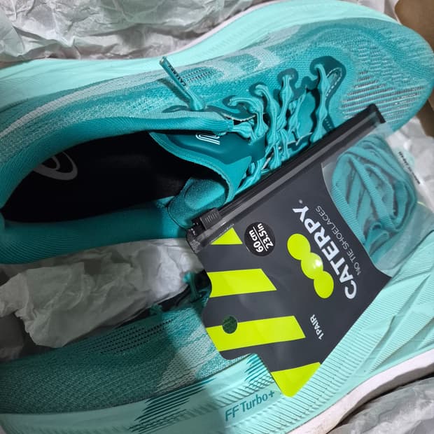 아식스 슈퍼블라스트2 270