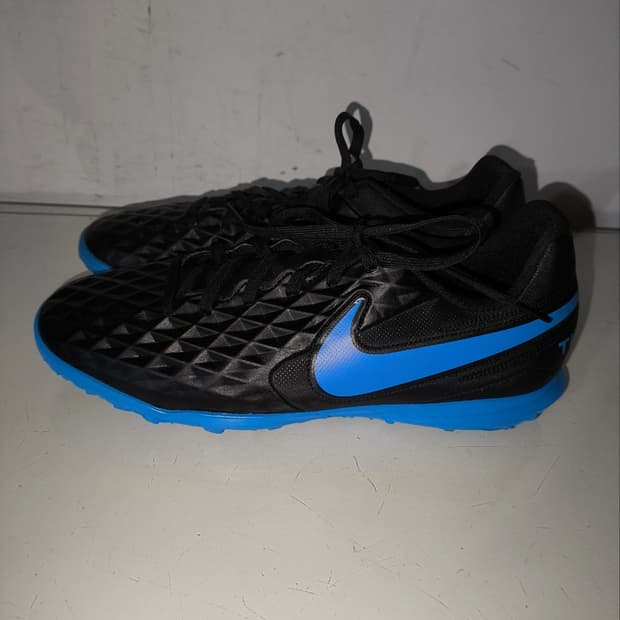 260mm 나이키 티엠포 레전드8 TF 클럽 풋살화