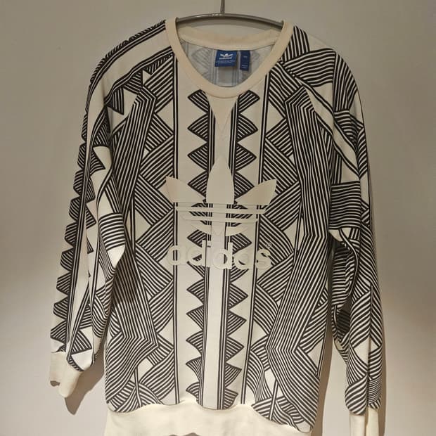 아디다스 맨투맨 85