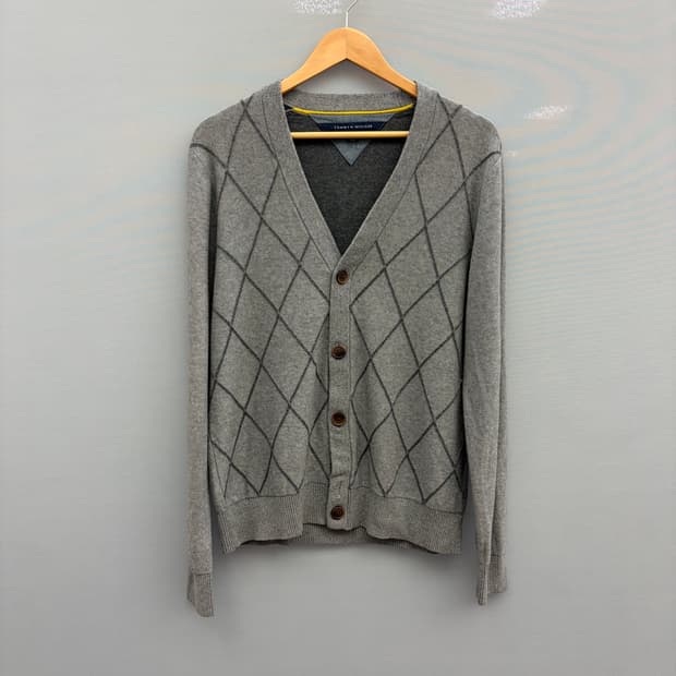 타미힐피거 아가일 니트 가디건 그레이