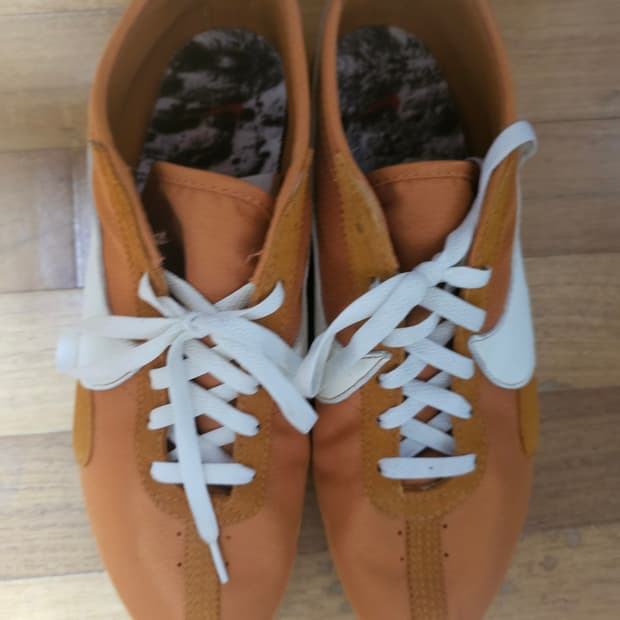 나이키 문레이서 모나크 300사이즈