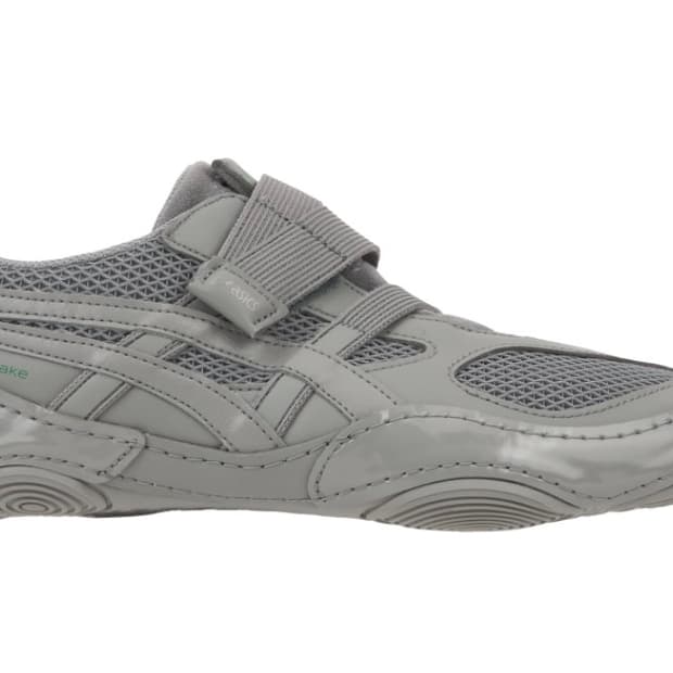 아식스 이세이미야케 하이퍼테이핑 그레이 교환