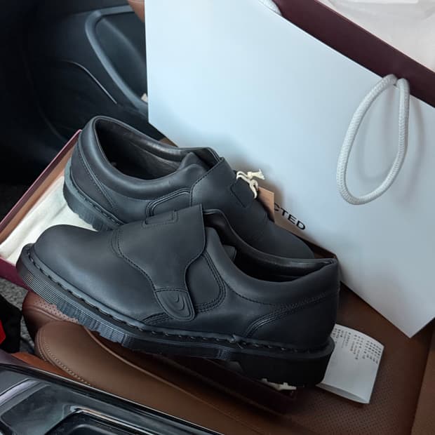 키코코스타디노브 닥터마틴 300