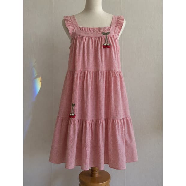 체리 장식 원피스