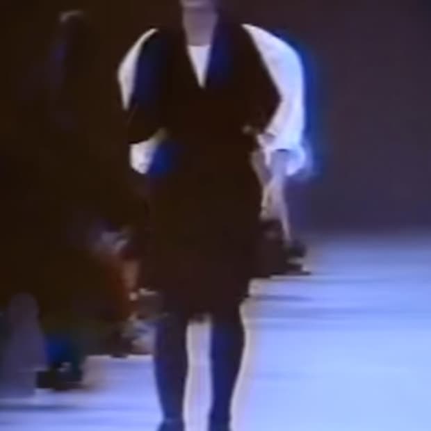 요지 야마모토 1989SS 슬리브리스 롱 코트