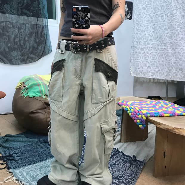 빈티지 피그먼트 포켓 디테일 카고팬츠 