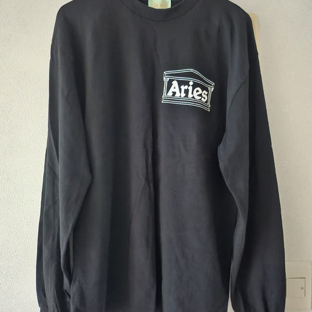 Aries 에리즈 롱슬리브