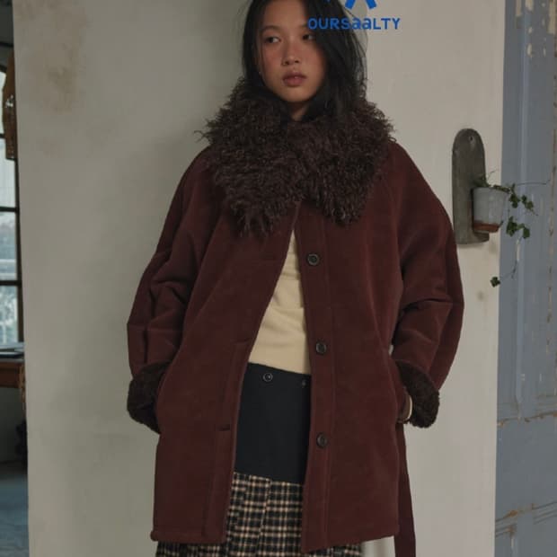 아우어솔티 무스탕 새상품