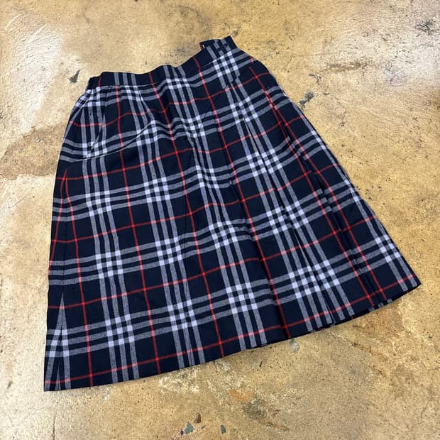 [정품/M] 버버리 네이비 체크 스커트 치마 