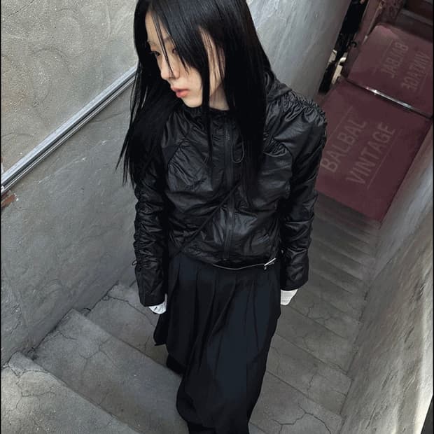 Woohwa SHIRRING HIGHNECK WINDBREAKER