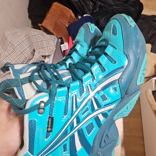 아식스 280. 고어텍스