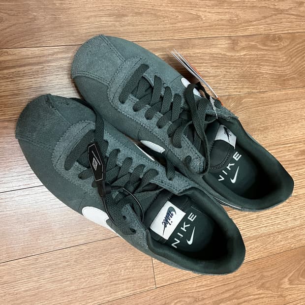 나이키 코르테즈 255