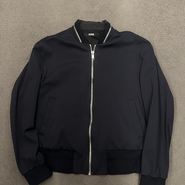 시스템 봄버 자켓 처분 