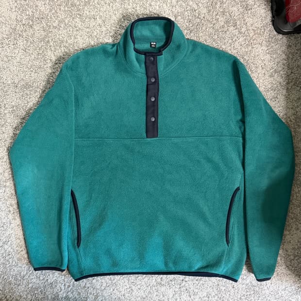 유니클로 하프 버튼 풀오버 플리스