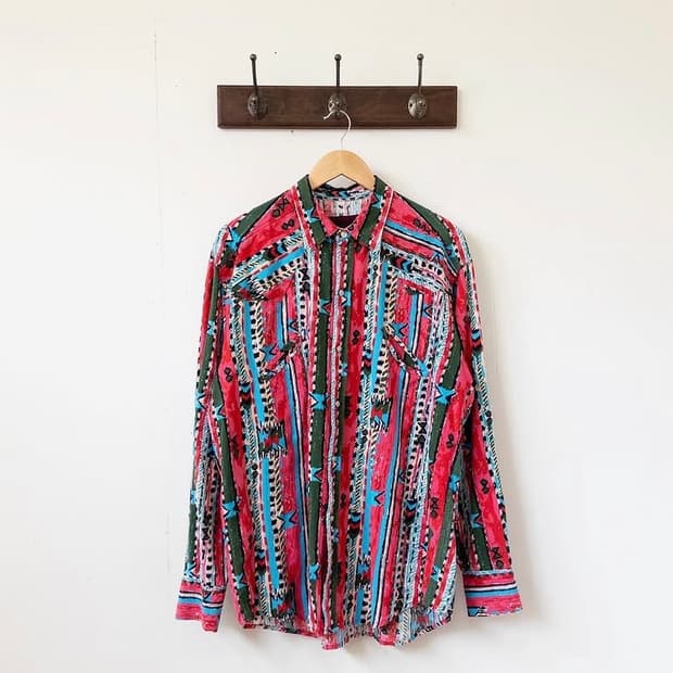 90년대 쉬피 에스닉 패턴 셔츠