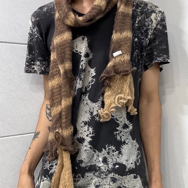 14. 00’s stripe brown scarf 3.5
