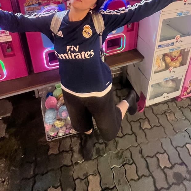 레알마드리드 네이비 롱슬리브 긴팔져지 구해요ㅠㅠㅠ!!