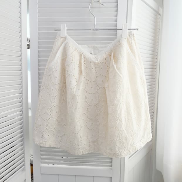 네넷 히포 레이스 스커트