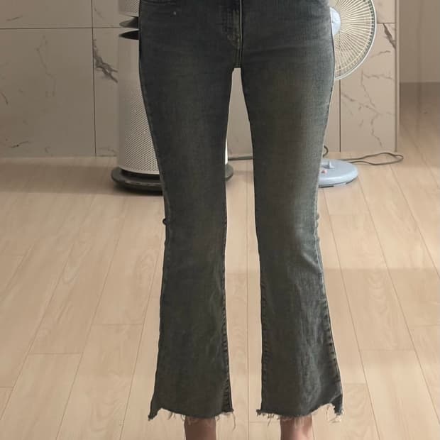 새상품) GUESS 부츠컷 청바지