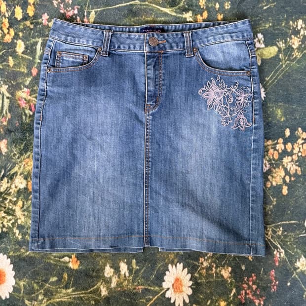 HAS.IT Vintage 플라워 자수 미디 스커트