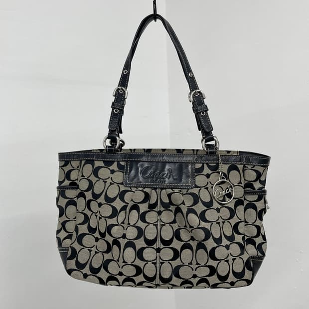 코치 자카드 시그니처 숄더백 