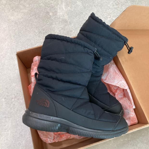 노스페이스 구스 패딩부츠 240