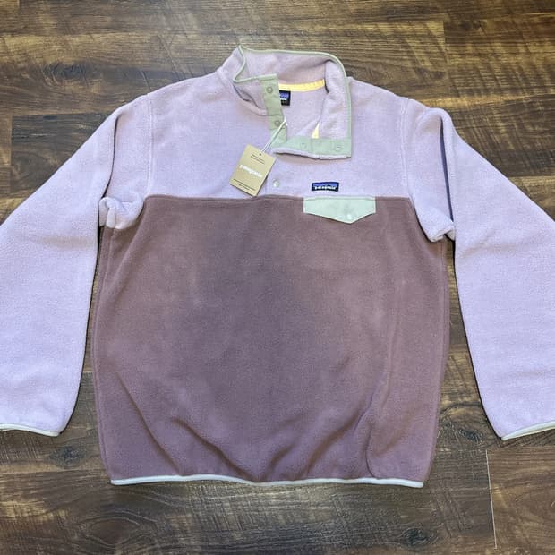 24FW 파타고니아 신칠라 스냅-T 라일락/브라운/베이지