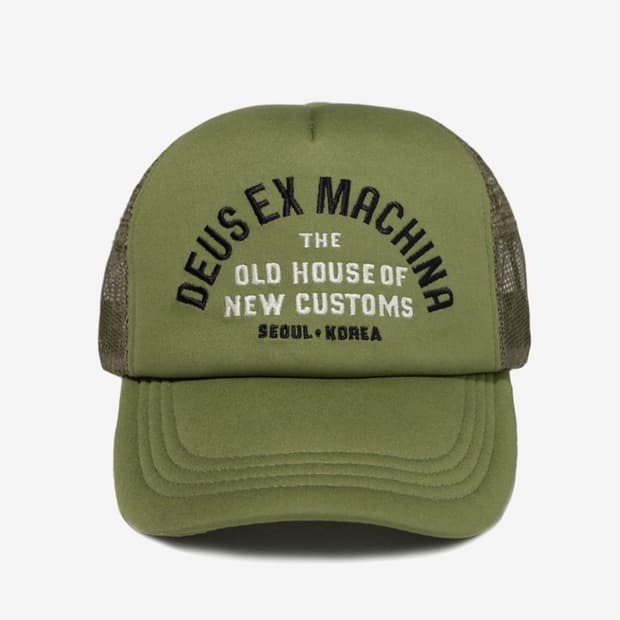 데우스 엑스 마키나 올드 하우스 트러커 올리브그린