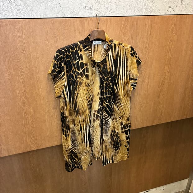 빈티지 반팔 블라우스 오픈 레오파드 패턴 디테일 브라운 k363