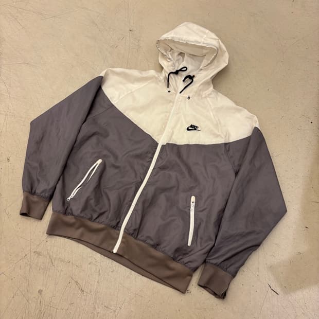 나이키 퓨추라 투톤 러닝 바람막이