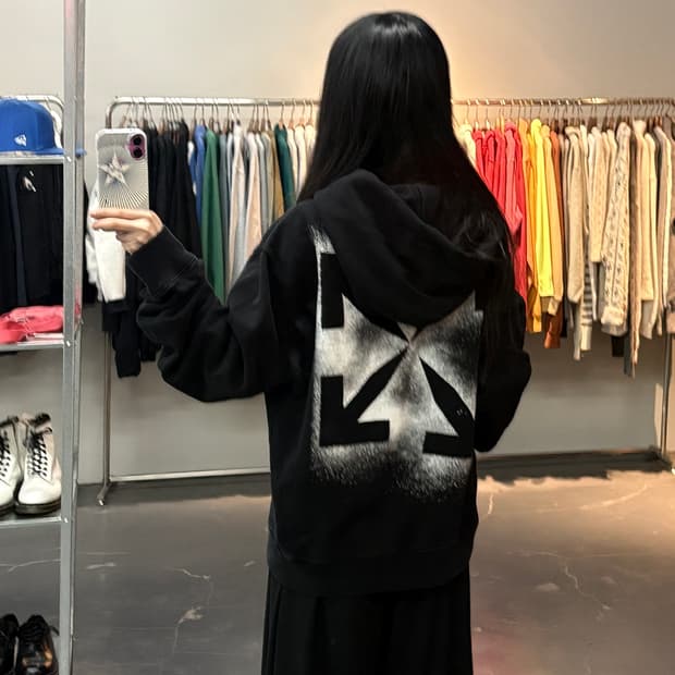 오프화이트 스텐실 에로우 후드티 A3728