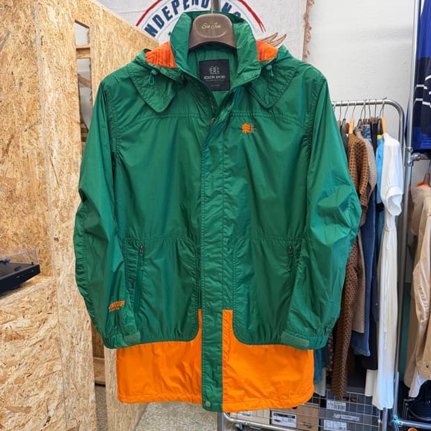 코오롱스포츠 윈드스토퍼 바람막이 자켓.