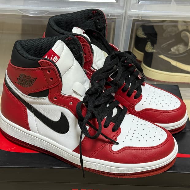 조던 1 레트로 하이 OG 시카고 2015 260