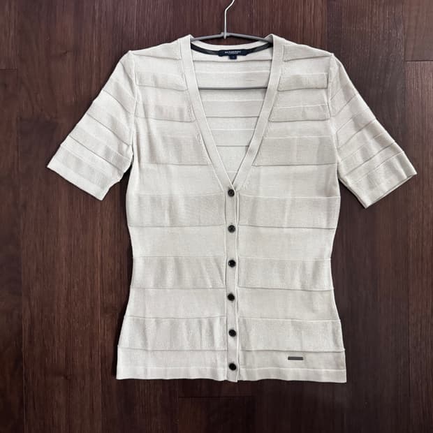 버버리 반팔 가디건
