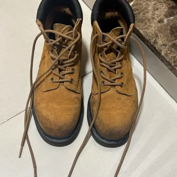 닥터마틴 스웨이드 된장 워커 uk5