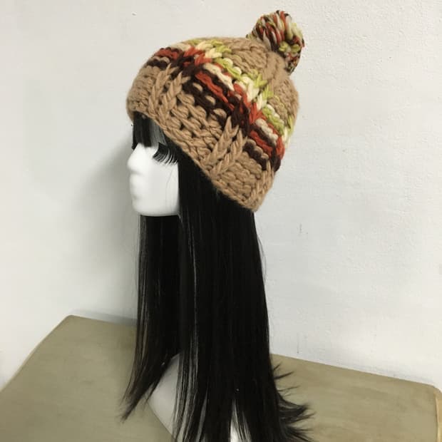 pom pattern knit beanie