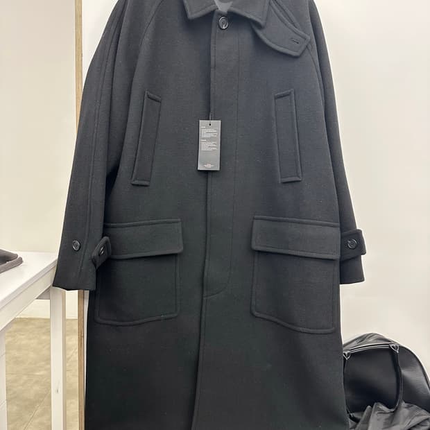 무탠다드 오버사이즈 머프 발마칸 코트(블랙)