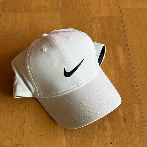 나이키 볼캡 화이트