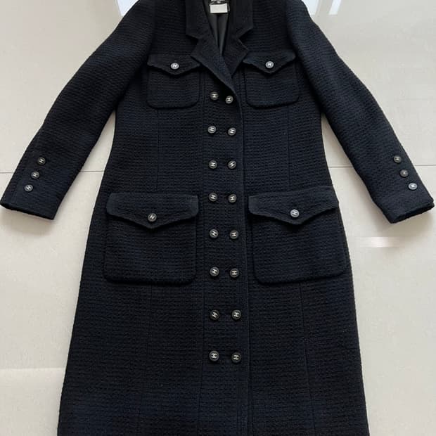 정품 샤넬 로고 버튼 코트