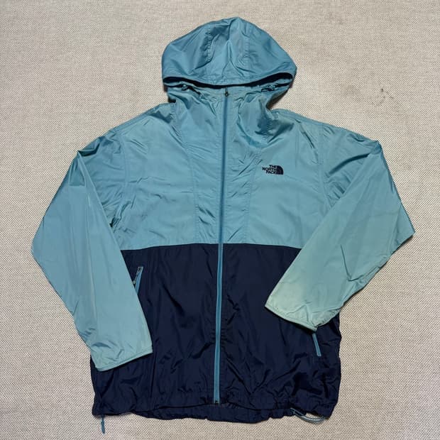 노스페이스 경량 바람막이