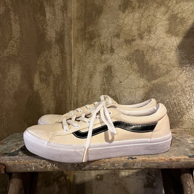 반스 스니커즈 (250)