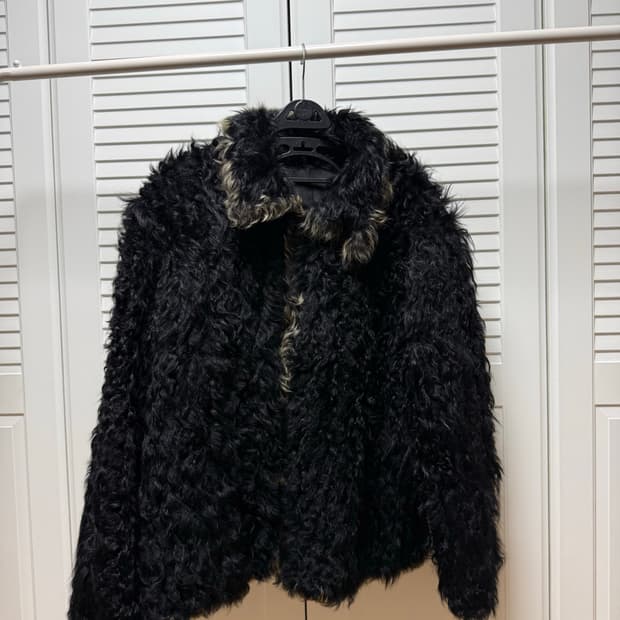 블랙 퍼 자켓 (토끼털 혼방