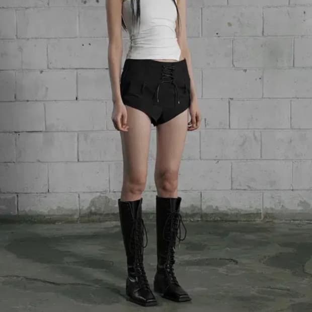 보헤미안서울 LACE UP SHORTS, BLACK