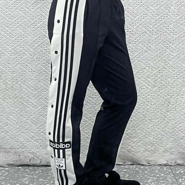 아디다스 아디브레이크 유니크 사이드버튼 트랙팬츠 XS C08387