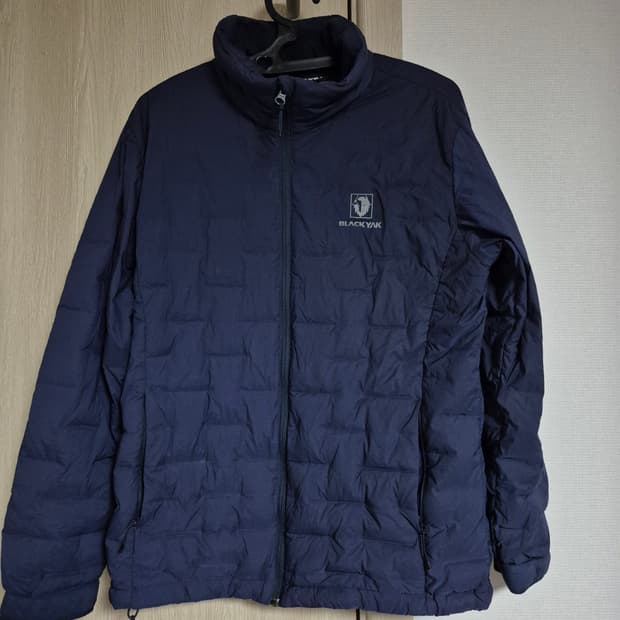 블랙야크 정품 구스 경량패딩 95사이즈 판매합니다