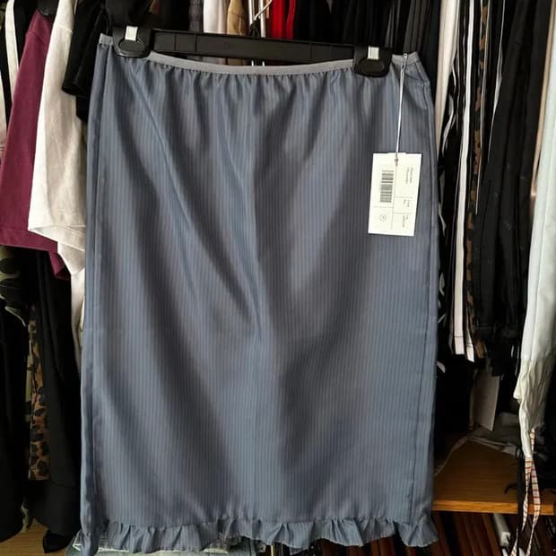 마조네 프릴 미디 스커트