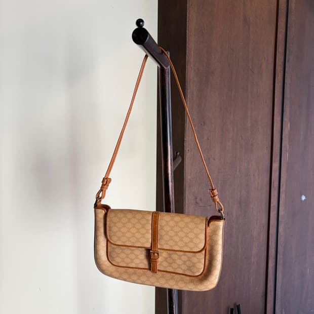 16062 - 셀린느 마카담 숄더백