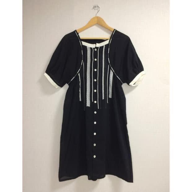 스나오쿠와하라 블랙 퍼프 레이스 원피스