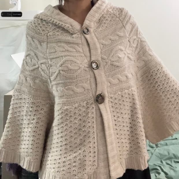 꽈배기 니트 후드 케이프 모리걸